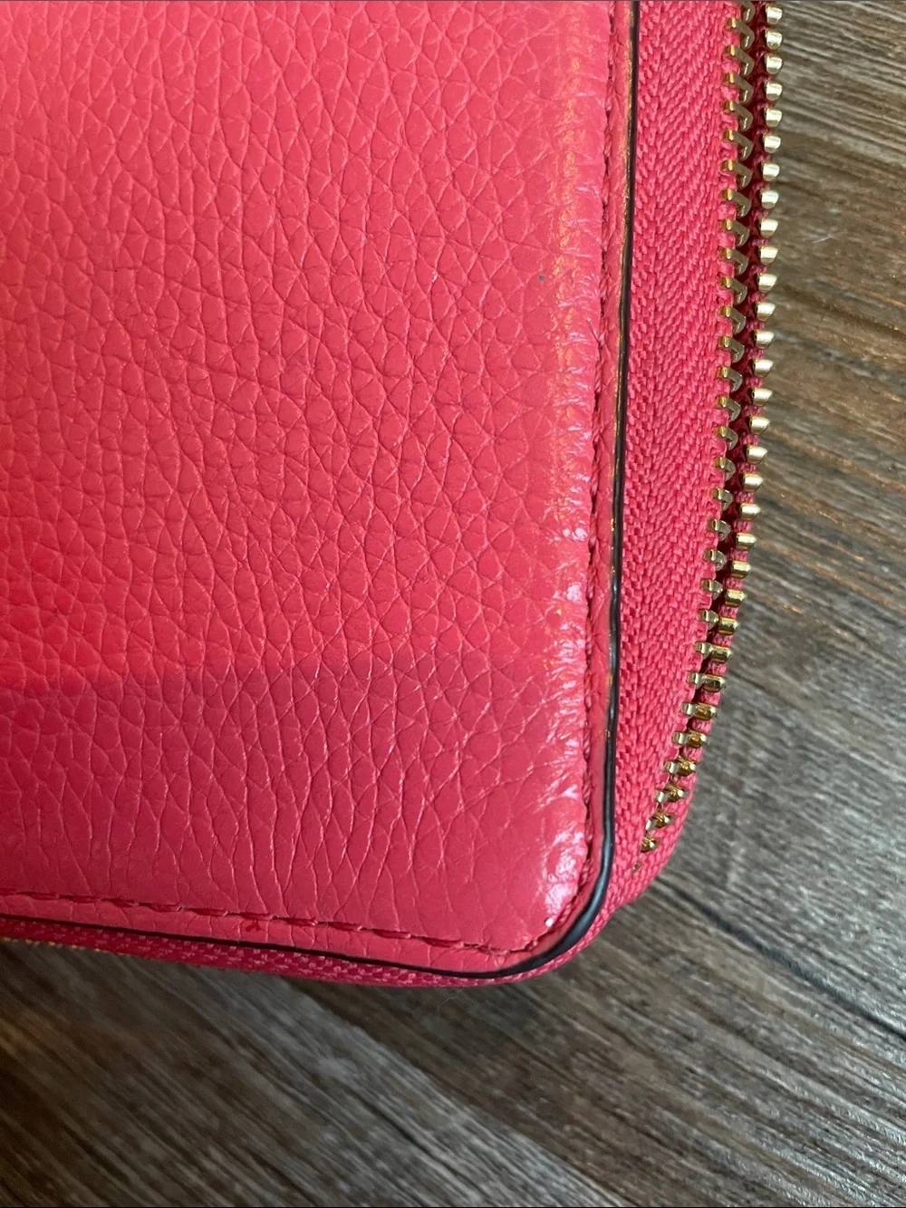 Michael Kors Fulton Zip Large Wristlet Red